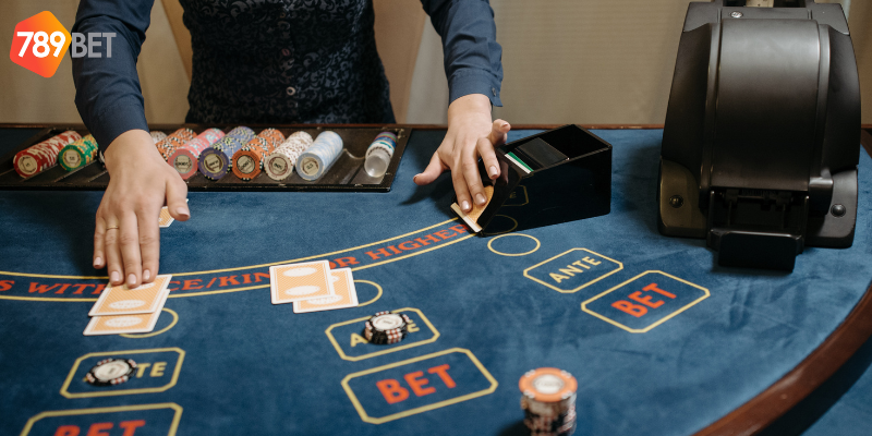 Baccarat Trực Tuyến Siêu Hấp Dẫn Tại Nền Tảng 789bet 4 Sử dụng chiến thuật và phân tích các yếu tố ảnh hưởng